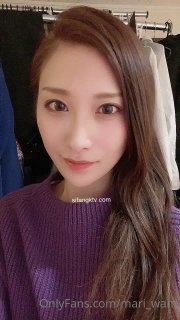 最新更新闷骚熟女看着挺淑女的没想到在床上那么骚还要求三洞全开